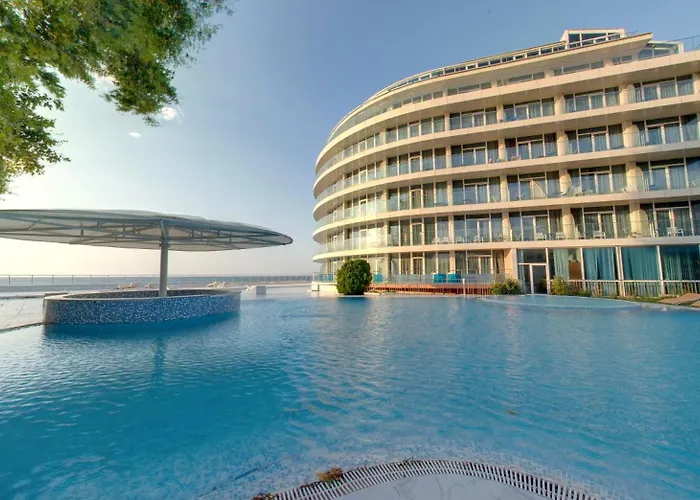 ホテル Sirius And 4*