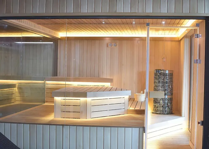 Hotell Sirius And 4*